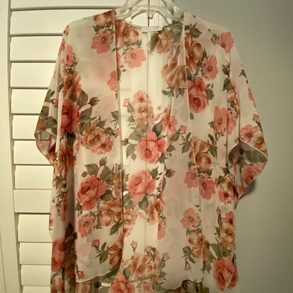 EMORY PARK
Caley Open Front Woven Shaw size small